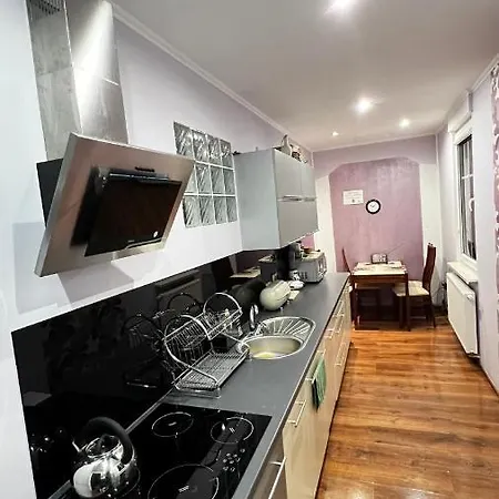 U Kasi Apartment